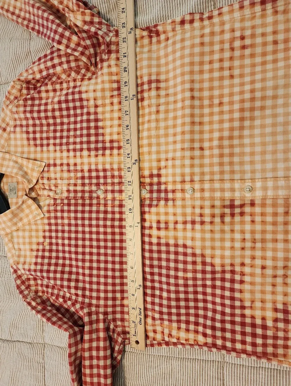 J Crew Country Christmas Red Gingham Teastained Santa Shirt PTP 22.5